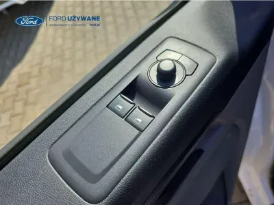 BIAŁY VAN FORD TRANSIT CUSTOM z 2024 r., DIESEL, skrzynia biegów MANUALNA 100KM, zdjęcie 6 z 24