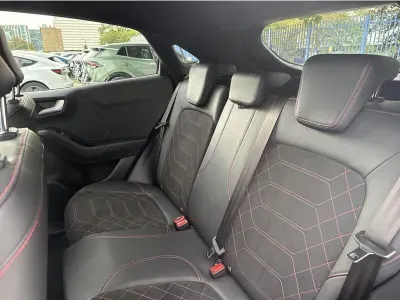 BIAŁY SUV FORD PUMA GEN-E z 2024 r., BENZYNA, skrzynia biegów MANUALNA 125KM, zdjęcie 18 z 18