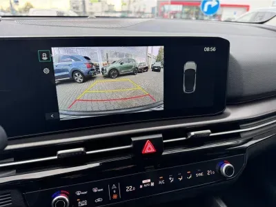 BIAŁY SUV KIA SPORTAGE z 2025 r., BENZYNA, skrzynia biegów AUTOMATYCZNA 110KM, zdjęcie 6 z 23