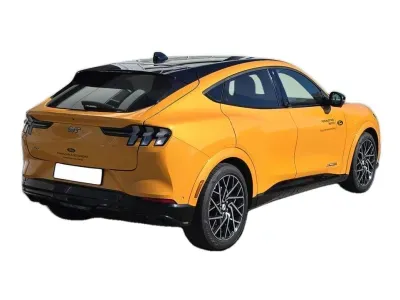 POMARAŃCZOWY SUV FORD MUSTANG MACH-E z 2022 r., ELEKTRYCZNY, skrzynia biegów AUTOMATYCZNA 358KM, zdjęcie 2 z 29