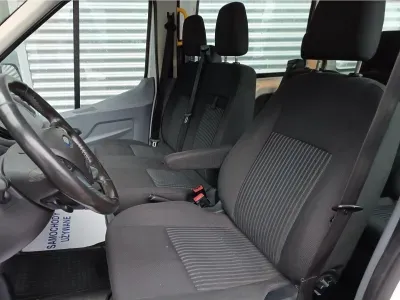 BIAŁY VAN FORD TRANSIT KOMBI z 2018 r., DIESEL, skrzynia biegów MANUALNA 130KM, zdjęcie 14 z 18