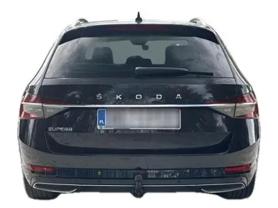CZARNY KOMBI SKODA SUPERB z 2022 r., BENZYNA, skrzynia biegów AUTOMATYCZNA 190KM, zdjęcie 2 z 19