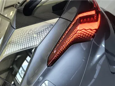 SZARY SUV MG S9 z 2026 r., HYBRYDA/BENZYNA, skrzynia biegów AUTOMATYCZNA 299KM, zdjęcie 10 z 19