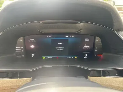 CZARNY HATCHBACK SKODA SUPERB z 2023 r., BENZYNA, skrzynia biegów AUTOMATYCZNA 280KM, zdjęcie 8 z 19