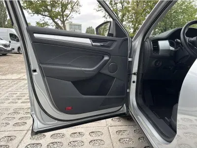 SREBRNY SUV SKODA KODIAQ z 2022 r., BENZYNA, skrzynia biegów AUTOMATYCZNA 150KM, zdjęcie 2 z 19