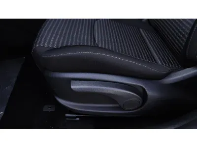 SZARY CROSSOVER KIA XCEED z 2026 r., BENZYNA, skrzynia biegów AUTOMATYCZNA 150KM, zdjęcie 5 z 18