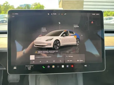 BIAŁY SEDAN TESLA MODEL 3 z 2022 r., ELEKTRYCZNY, skrzynia biegów AUTOMATYCZNA 306KM, zdjęcie 16 z 19