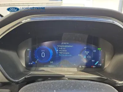 SZARY SUV FORD KUGA z 2024 r., HYBRYDA/BENZYNA, skrzynia biegów AUTOMATYCZNA 112KM, zdjęcie 24 z 28
