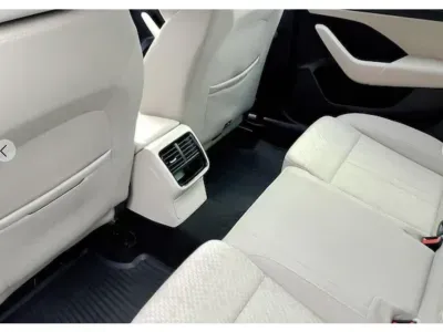 NIEBIESKI SEDAN SKODA OCTAVIA LIM. z 2021 r., BENZYNA, skrzynia biegów MANUALNA 150KM, zdjęcie 7 z 14