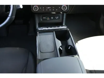 SZARY SUV HYUNDAI TUCSON z 2024 r., BENZYNA, skrzynia biegów AUTOMATYCZNA 159KM, zdjęcie 2 z 16