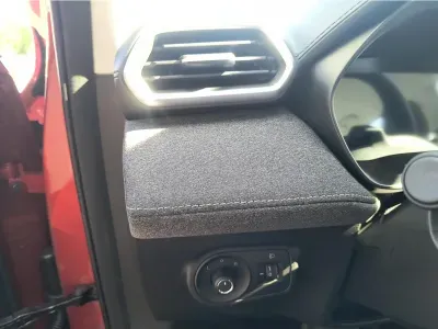 CZERWONY SUV MG ZS HYBRID z 2026 r., HYBRYDA/BENZYNA, skrzynia biegów AUTOMATYCZNA 197KM, zdjęcie 7 z 17