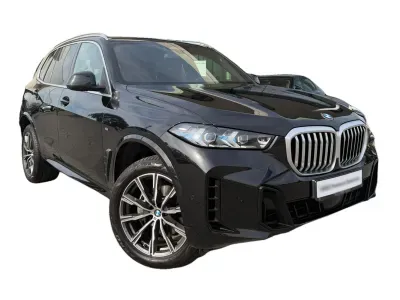 CZARNY SUV BMW X5 z 2024 r., DIESEL, skrzynia biegów AUTOMATYCZNA 340KM, zdjęcie 7 z 11