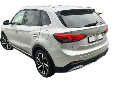 SREBRNY SUV MG ZS z 2026 r., HYBRYDA/BENZYNA, skrzynia biegów AUTOMATYCZNA 197KM, zdjęcie 11 z 15