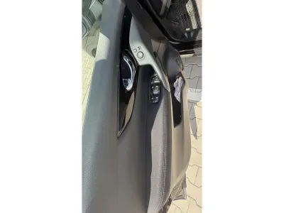 CZARNY SUV NISSAN QASHQAI z 2018 r., BENZYNA, skrzynia biegów MANUALNA 116KM, zdjęcie 8 z 11