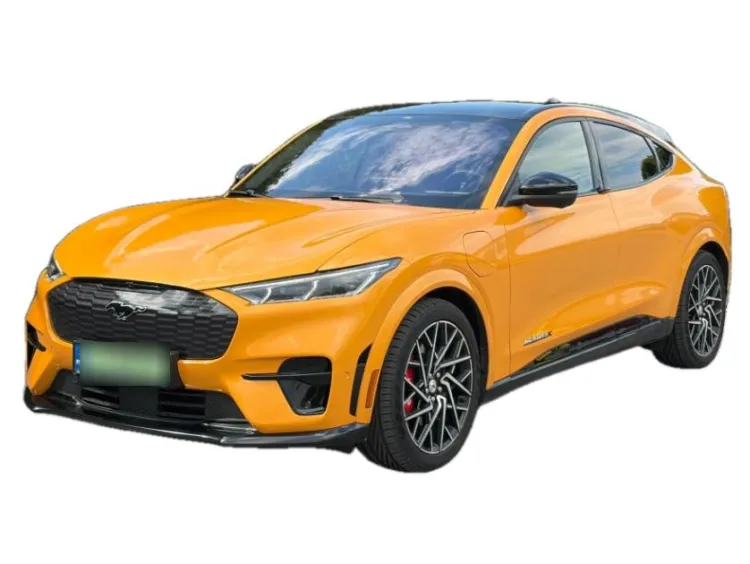 ŻÓŁTY SUV FORD MUSTANG MACH-E z 2022 r., ELEKTRYCZNY, skrzynia biegów AUTOMATYCZNA 487KM, zdjęcie główne