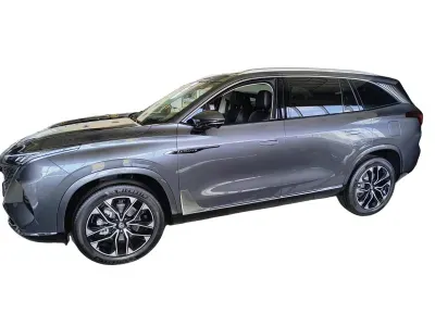 SZARY SUV MG S9 z 2026 r., HYBRYDA/BENZYNA, skrzynia biegów AUTOMATYCZNA 299KM, zdjęcie 17 z 19