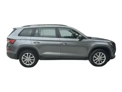 SZARY SUV SKODA KODIAQ z 2022 r., BENZYNA, skrzynia biegów AUTOMATYCZNA 150KM, zdjęcie 13 z 18