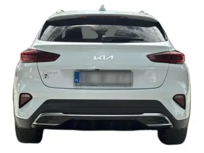 BIAŁY SUV KIA XCEED z 2023 r., BENZYNA, skrzynia biegów AUTOMATYCZNA 160KM, zdjęcie 9 z 19