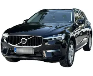 CZARNY SUV VOLVO XC60 z 2022 r., BENZYNA, skrzynia biegów AUTOMATYCZNA 197KM, zdjęcie główne