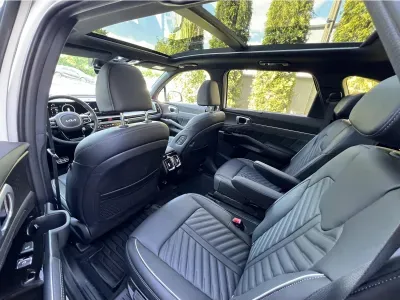 BIAŁY SUV KIA SORENTO IV z 2024 r., DIESEL, skrzynia biegów AUTOMATYCZNA 193KM, zdjęcie 14 z 17