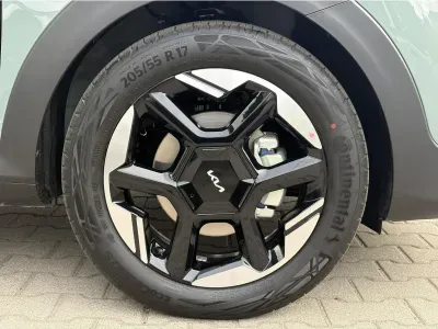 ZIELONY HATCHBACK KIA STONIC z 2026 r., BENZYNA, skrzynia biegów MANUALNA 100KM, zdjęcie 3 z 14