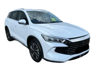 BIAŁY SUV BYD SEALION5 DMI z 2026 r., HYBRYDA/BENZYNA, skrzynia biegów AUTOMATYCZNA 212KM, zdjęcie główne