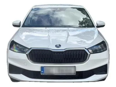 BIAŁY HATCHBACK SKODA FABIA z 2023 r., BENZYNA, skrzynia biegów MANUALNA 110KM, zdjęcie 2 z 19