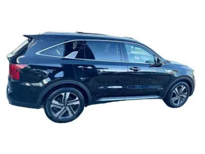 CZARNY SUV KIA SORENTO z 2021 r., HYBRYDA/BENZYNA, skrzynia biegów AUTOMATYCZNA 169KM, zdjęcie 21 z 23