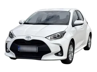 BIAŁY HATCHBACK TOYOTA YARIS z 2025 r., HYBRYDA/BENZYNA, skrzynia biegów AUTOMATYCZNA 116KM, zdjęcie główne