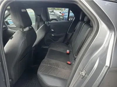SREBRNY HATCHBACK OPEL CORSA z 2022 r., BENZYNA, skrzynia biegów MANUALNA 101KM, zdjęcie 18 z 19