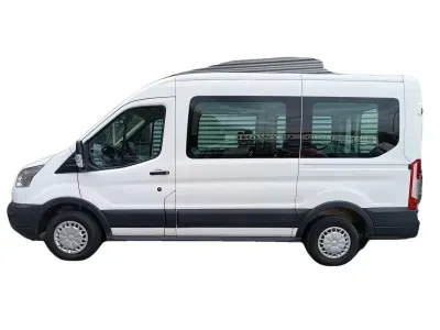 BIAŁY VAN FORD TRANSIT KOMBI z 2018 r., DIESEL, skrzynia biegów MANUALNA 130KM, zdjęcie 16 z 18