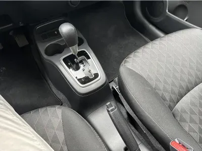 CZERWONY HATCHBACK MITSUBISHI SPACE STAR z 2022 r., BENZYNA, skrzynia biegów AUTOMATYCZNA 71KM, zdjęcie 12 z 19