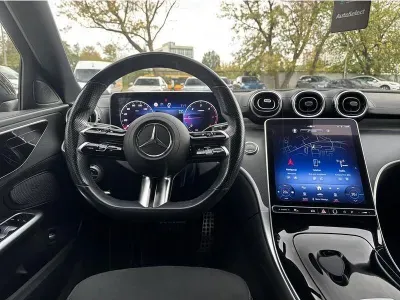 CZARNY SEDAN MERCEDES C -KLASSE LIM z 2022 r., DIESEL, skrzynia biegów AUTOMATYCZNA 184KM, zdjęcie 10 z 19