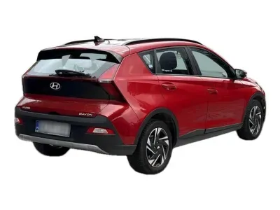 CZERWONY SUV HYUNDAI BAYON z 2023 r., BENZYNA, skrzynia biegów MANUALNA 101KM, zdjęcie 15 z 19