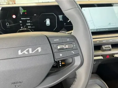 NIEBIESKI SUV KIA EV3 z 2025 r., ELEKTRYCZNY, skrzynia biegów AUTOMATYCZNA 150KM, zdjęcie 10 z 18