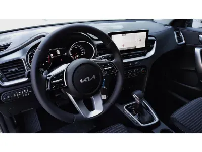 BORDOWY CROSSOVER KIA XCEED z 2026 r., BENZYNA, skrzynia biegów AUTOMATYCZNA 150KM, zdjęcie 4 z 19