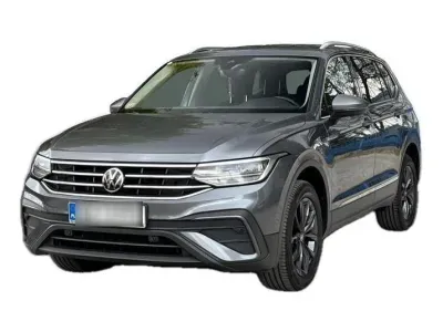 SZARY SUV VOLKSWAGEN TIGUAN ALLSPACE z 2022 r., BENZYNA, skrzynia biegów AUTOMATYCZNA 150KM, zdjęcie główne