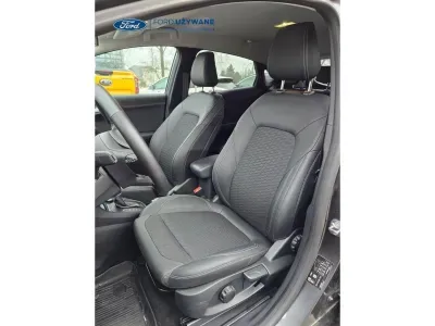 SZARY HATCHBACK FORD PUMA z 2022 r., HYBRYDA/BENZYNA, skrzynia biegów AUTOMATYCZNA 92KM, zdjęcie 11 z 21