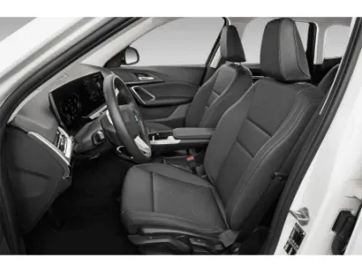CZARNY SUV BMW X1 z 2026 r., BENZYNA, skrzynia biegów AUTOMATYCZNA 170KM, zdjęcie 3 z 5