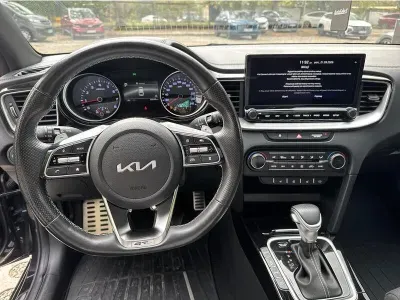 CZARNY KOMBI KIA PROCEED z 2023 r., BENZYNA, skrzynia biegów AUTOMATYCZNA 160KM, zdjęcie 5 z 19