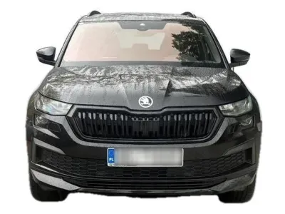CZARNY SUV SKODA KODIAQ z 2022 r., BENZYNA, skrzynia biegów AUTOMATYCZNA 190KM, zdjęcie 2 z 19