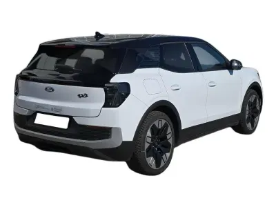 BIAŁY SUV FORD EXPLORER z 2024 r., ELEKTRYCZNY, skrzynia biegów AUTOMATYCZNA 210KM, zdjęcie 17 z 27