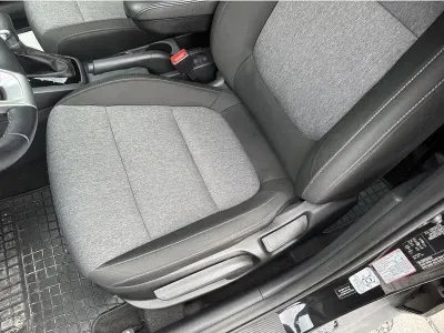 CZARNY SUV KIA STONIC z 2024 r., BENZYNA, skrzynia biegów AUTOMATYCZNA 101KM, zdjęcie 11 z 19