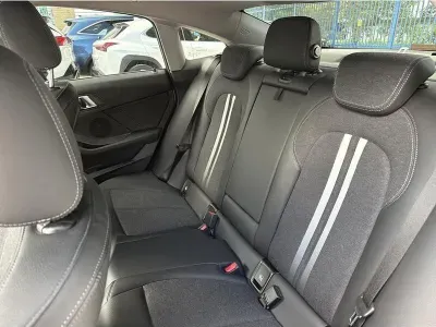 SZARY SEDAN BMW SERIE 2 z 2023 r., BENZYNA, skrzynia biegów AUTOMATYCZNA 136KM, zdjęcie 15 z 18