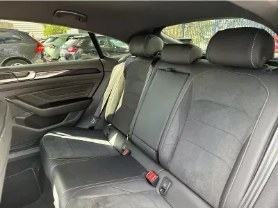 SZARY HATCHBACK VOLKSWAGEN ARTEON z 2022 r., BENZYNA, skrzynia biegów AUTOMATYCZNA 190KM, zdjęcie 13 z 19