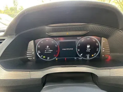 SREBRNY HATCHBACK SKODA SUPERB z 2023 r., BENZYNA, skrzynia biegów AUTOMATYCZNA 280KM, zdjęcie 9 z 19