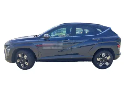 NIEBIESKI SUV HYUNDAI KONA z 2025 r., HYBRYDA/BENZYNA, skrzynia biegów AUTOMATYCZNA 129KM, zdjęcie 17 z 17