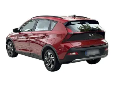 CZERWONY SUV HYUNDAI BAYON z 2023 r., BENZYNA, skrzynia biegów MANUALNA 101KM, zdjęcie 13 z 19
