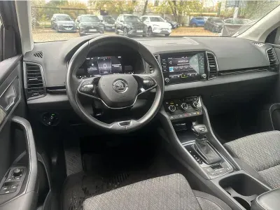 SZARY SUV SKODA KAROQ z 2023 r., DIESEL, skrzynia biegów AUTOMATYCZNA 150KM, zdjęcie 15 z 19