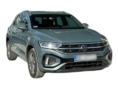 NIEBIESKI SUV VOLKSWAGEN T-ROC z 2022 r., BENZYNA, skrzynia biegów AUTOMATYCZNA 150KM, zdjęcie 10 z 19